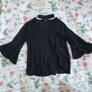 Blouse neck choker
